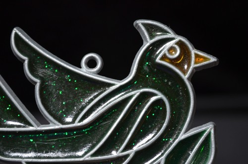 Green Bird Stained Art Leaded Plastic Glass Suncatcher, 4.5" x 3.5" hanging - Picture 6 of 10