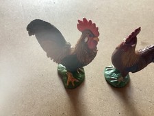 2 Schleich Cockerels