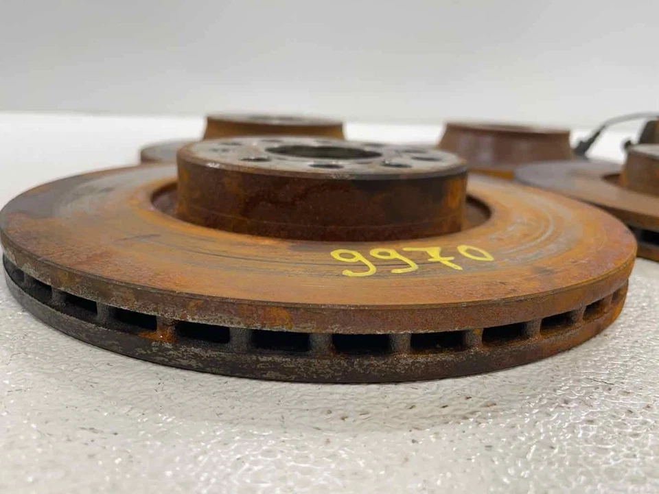 Juego de rotores con pastillas de freno 95 % banda de rotor OEM para VOLKSWAGEN GOLF GTI 2006-2014 Foto 2 de 4