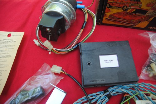 65 - 81 NOS MUSTANG & OTHER FORD NOS CRUISE CONTROL KIT COMPLETE PERFECT CIRCLE - Picture 4 of 8