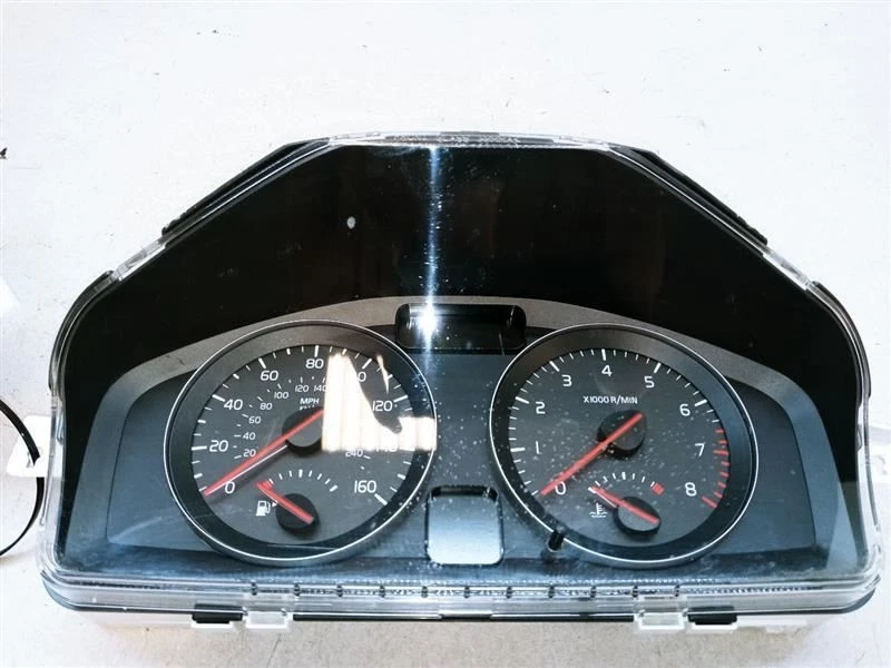 2009 沃尔沃 S40 速度计非涡轮原始设备制造商 69199-450T 轻度损坏 — 第 2/4 张图片