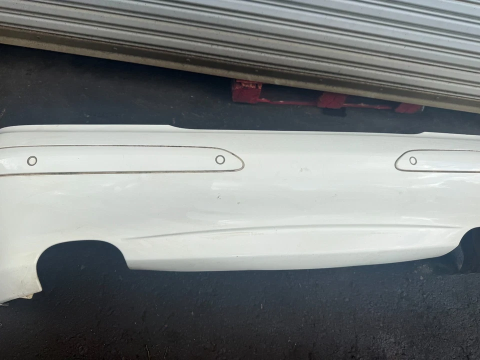 MERCEDES BENZ SL600 SL500 SL55 R230 03-06 后部运动防撞罩白色 — 第 3/4 张图片
