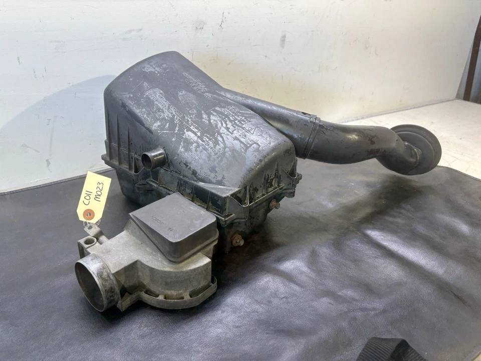 Porsche 944 AFM con caja de aire Foto 2 de 4