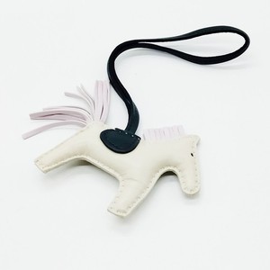 Hermes Charm Whites UAA 1946412