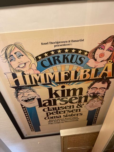 Plakat, Kim Larsen, motiv: Cirkus himmelblå, 

Sender…