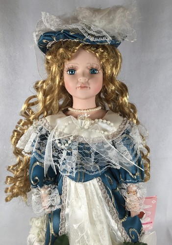 The Rose Collection 16" Porcelain Doll "Diana" - limited edition 1990's with COA - Picture 4 of 10