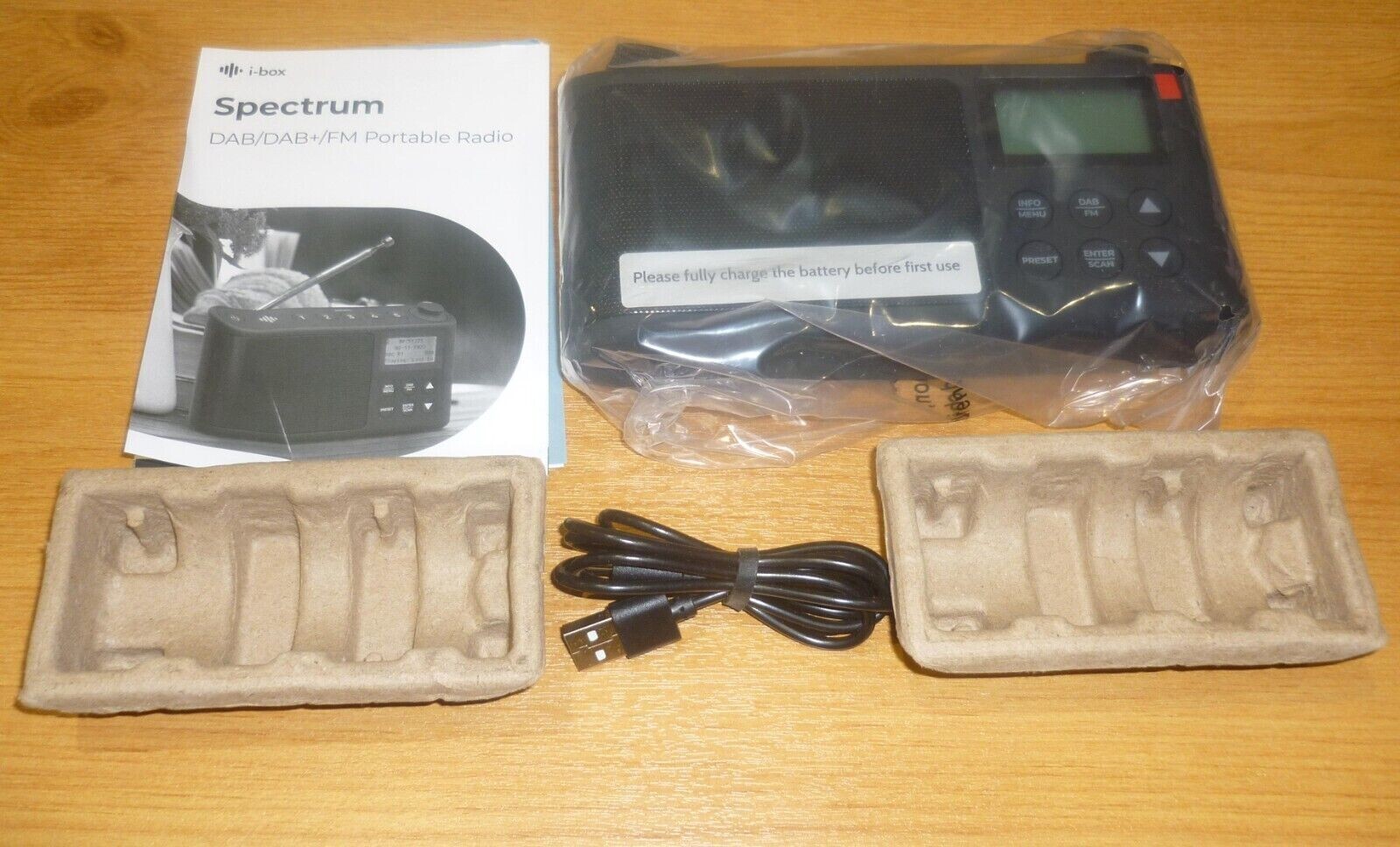Spectrum by iBox DAB/DAB+/FM Radio Portable. Complete Kit in Original Box.
