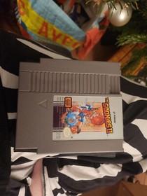Nintendo Nes, Manettes (non test&eacute;e) + 8 jeux + 1 Game Genie 
