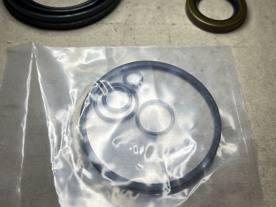 HMMWV HUMMER 57K3512 DISC BRAKE REAR CALIPER PARTS KIT 5744403