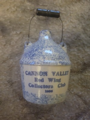 Rare Vintage 1986 CANNON VALLEY RED WING COLLECTORS CLUB STONEWARE Mini JUG 