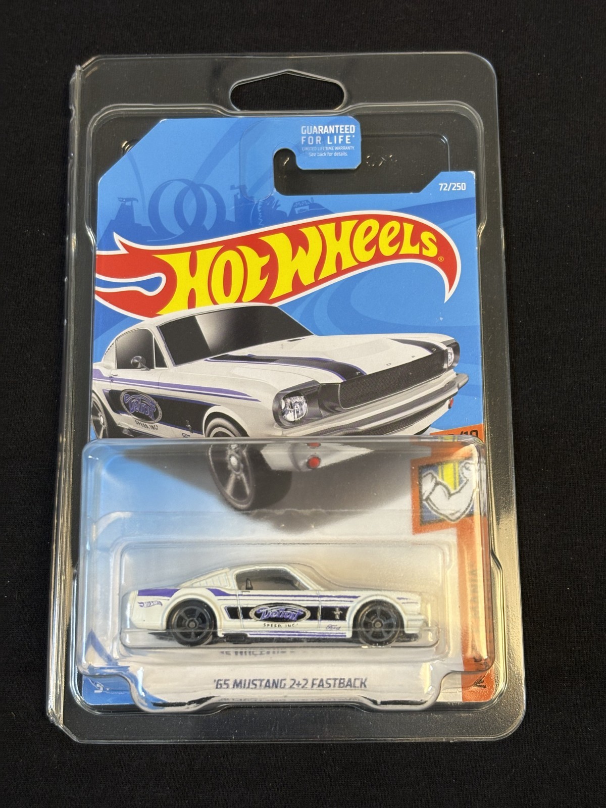 2019 HOT WHEELS 1965 MUSTANG 2+2 FASTBACK 72/250 MUSCLE MANIA 8/10 W/ PROTECTOR