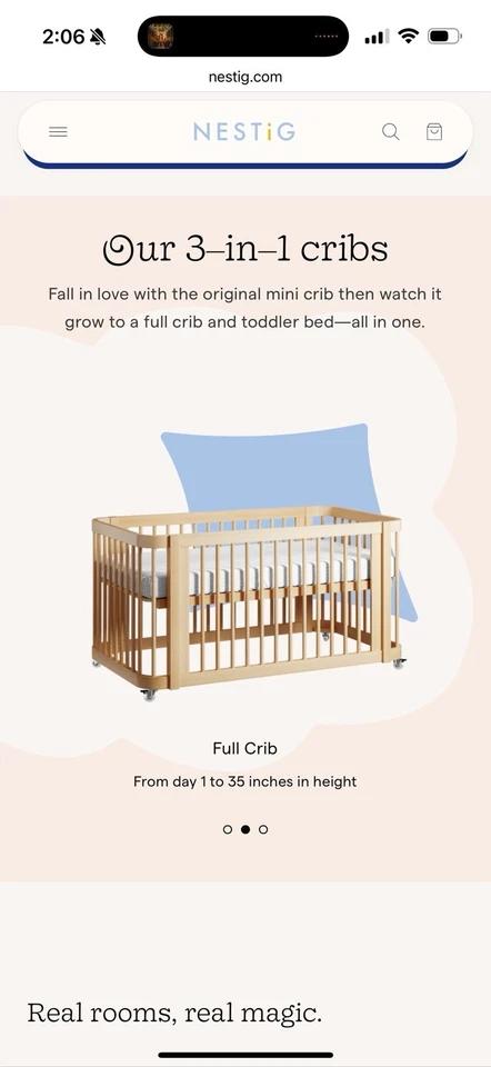 Cuna convertible Nestig The Wave madera natural tamaño completo cama para niños pequeños precio de venta sugerido por el fabricante $849 Foto 4 de 4