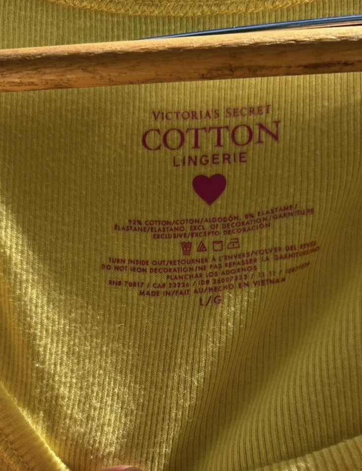 Camiseta sin mangas amarilla Y2K de colección Victoria’s Secret estrás brillante grande años 2000 hada Foto 3 de 4