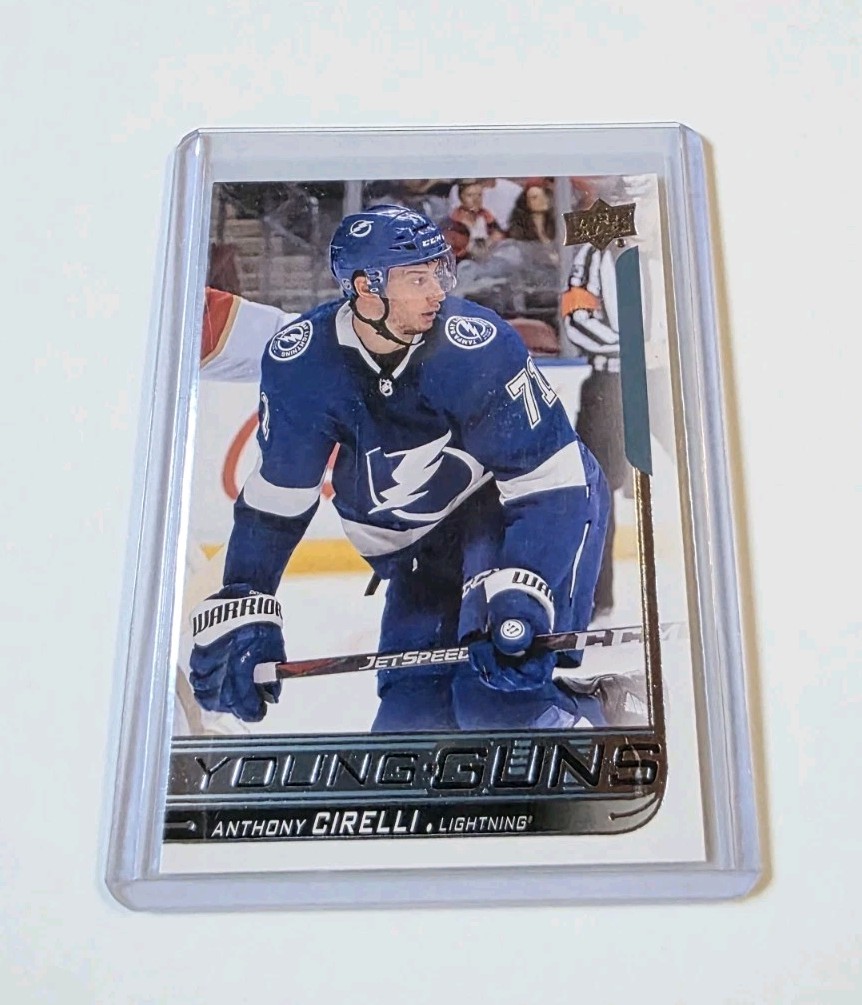 2018-19 Upper Deck Series 1 Young Guns Anthony Cirelli #219