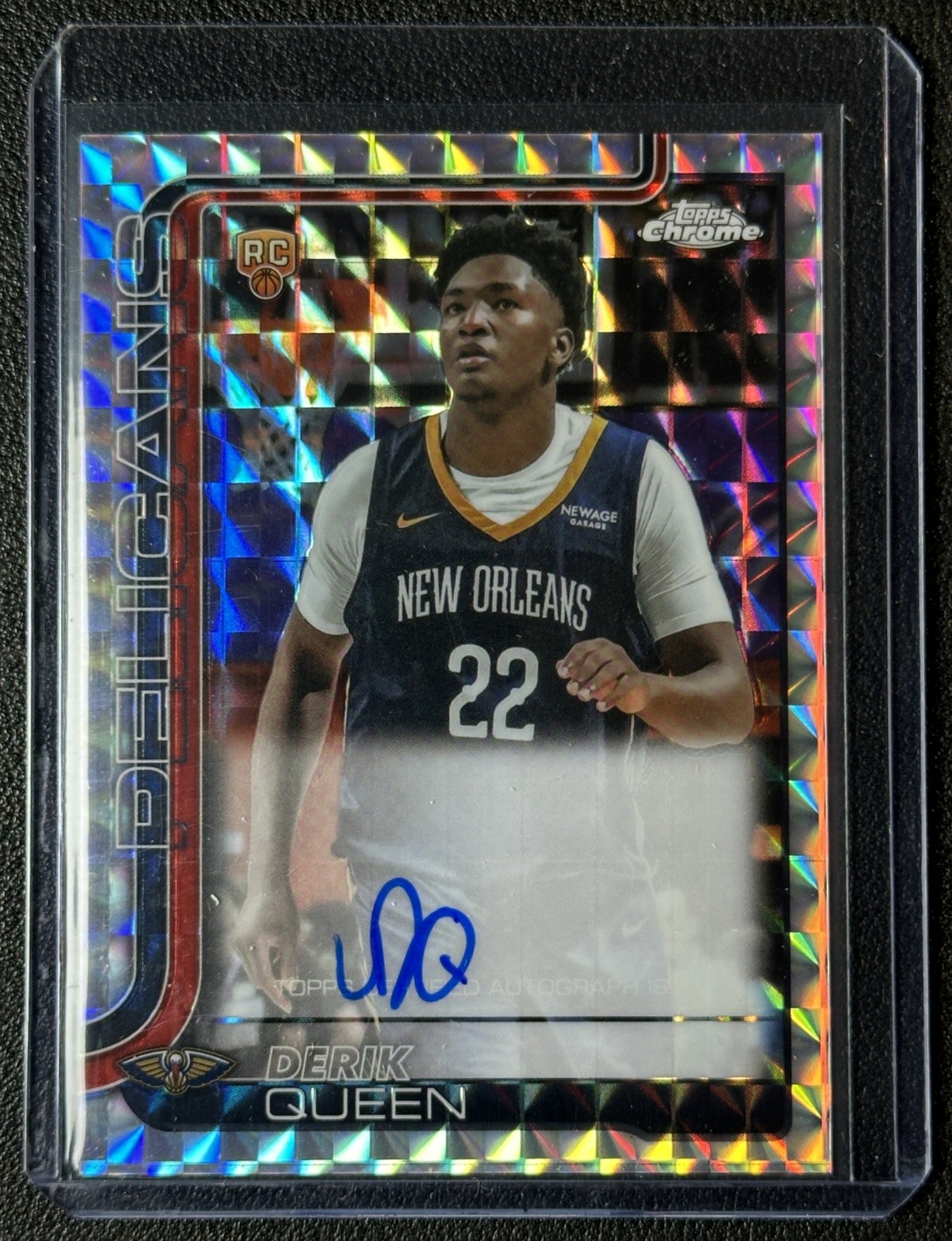 DERIK QUEEN 2025-26 TOPPS CHROME #TCAR-DQ ROOKIE AUTO GEOMETRIC REFRACTOR RC