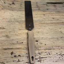 Vtg EKCO USA Offset Icing Spatula Beige & Black Handle Stainless Steel 11.75”