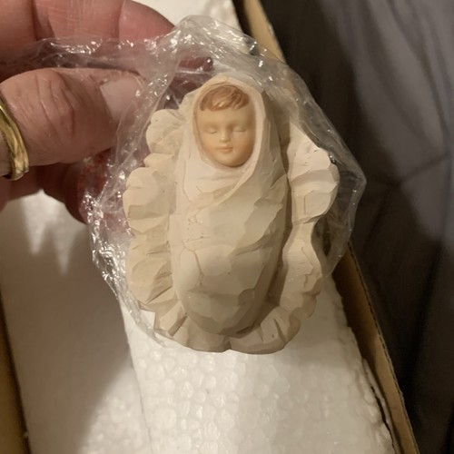 New King James Stone Resin Ivory White Nativity 9 piece set Luke John Matthew - Picture 5 of 10