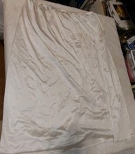 Vassarette womens slip 28 2XL/46 knee length slit elastic waist Vintage