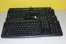 SET OF 4 LOGITECH KEYBOARDS WIRED USB CONECCTION. READ THE DESCRIPTION