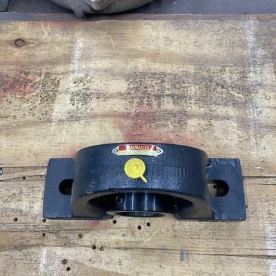 Sealmaster MP-35C Gold Line 2 Bolt Pillow Block Bearing 2-3/16'' Bore (NEW)