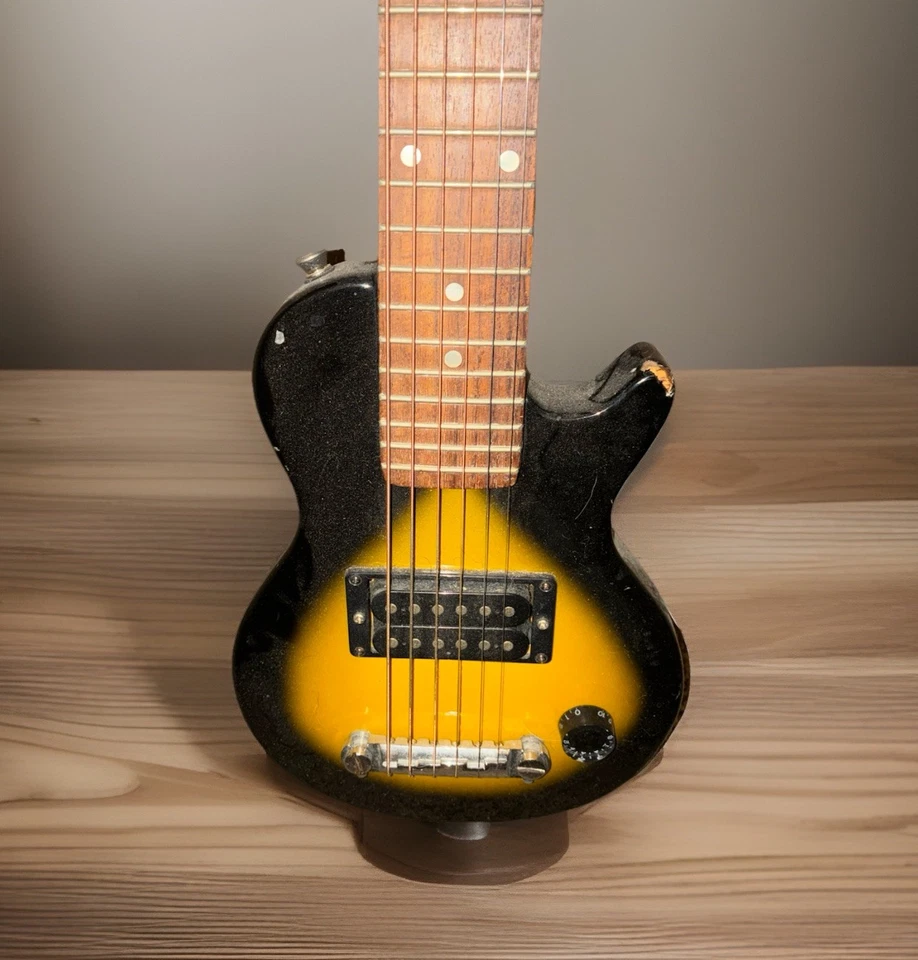 Roadie Epiphone By Gibson Pee Wee Les Paul Electric Guitar Yellow Burst Travel - Image 3 of 4