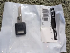 GM Single Sided VATS Chip Key #8 595518 26019398 UNCUT 2.370k Ohms OEM NOS