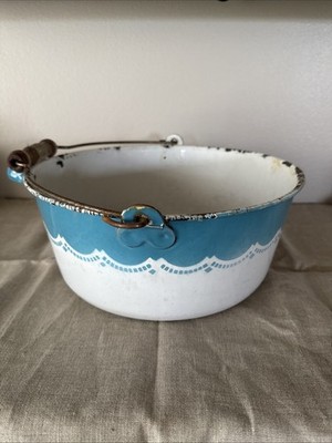McClary Nesco Bonnie Bonny Blue Enamelware Graniteware Kettle Blue White Scallop