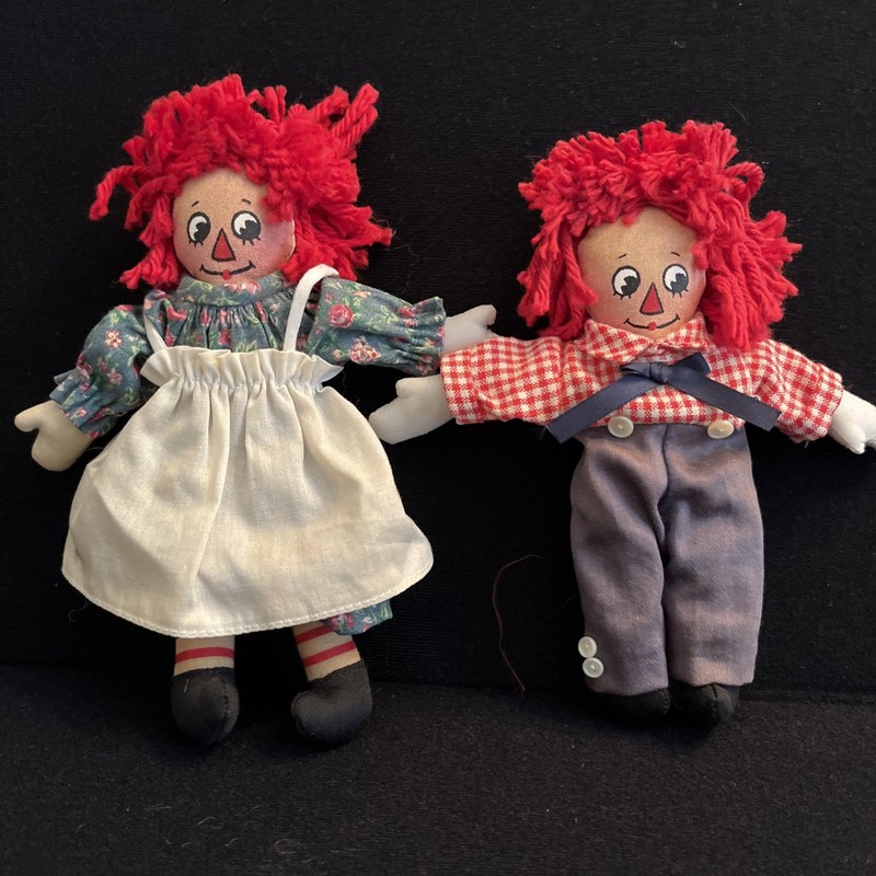 Vintage Raggedy Ann and Andy dolls - 6” Unmarked.