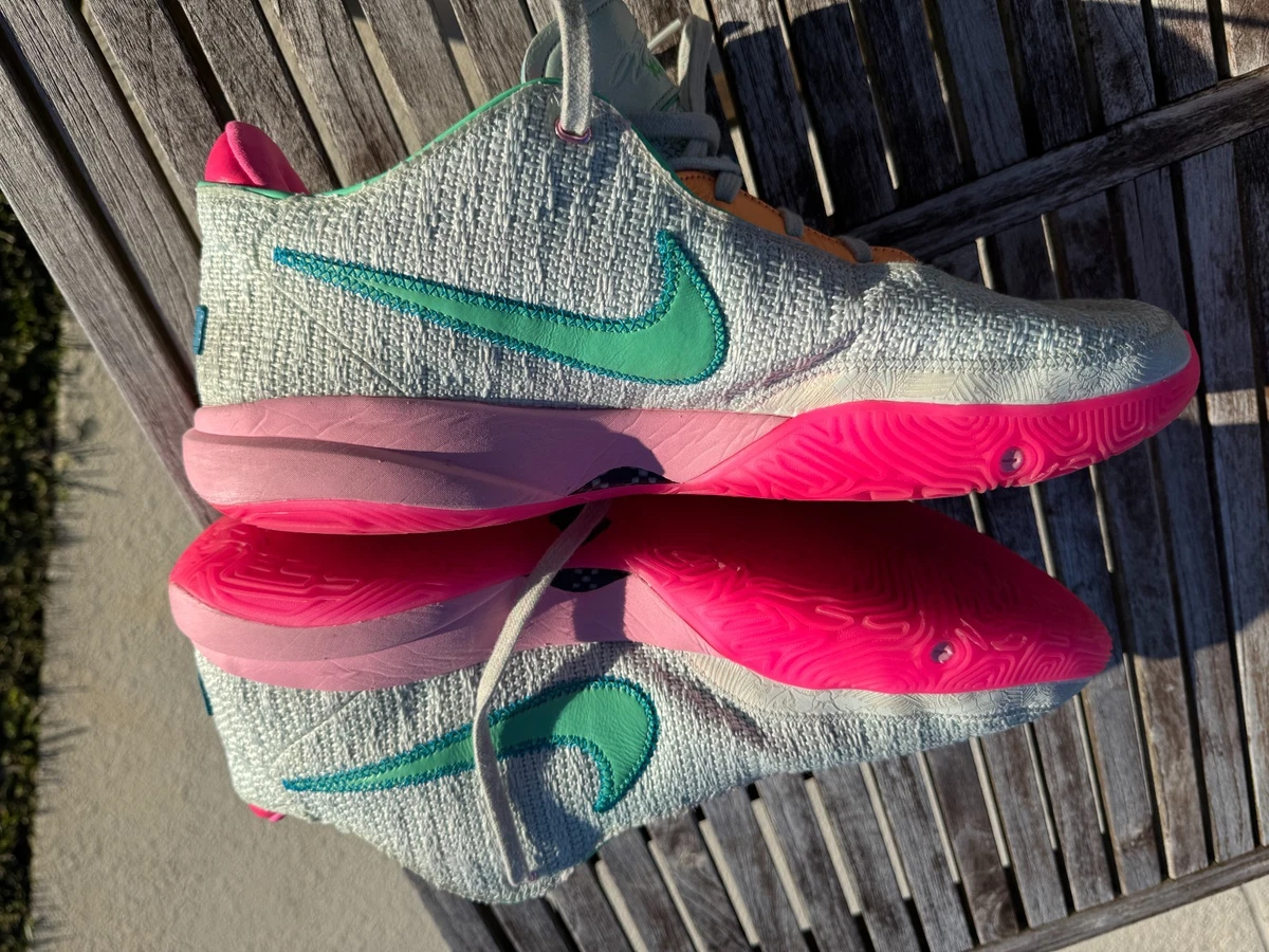 Preços baixos em Nike LeBron 20 Time Machine 2022 | eBay