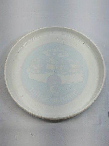 McDonald’s Vintage Ronald McDonald Plastic Frisbee Sundae Sailer - Picture 3 of 4