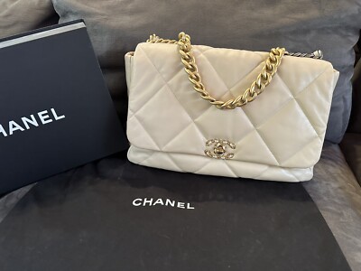 Chanel Quilted Lambskin Maxi Chanel 19 Flap Bag In Full Set