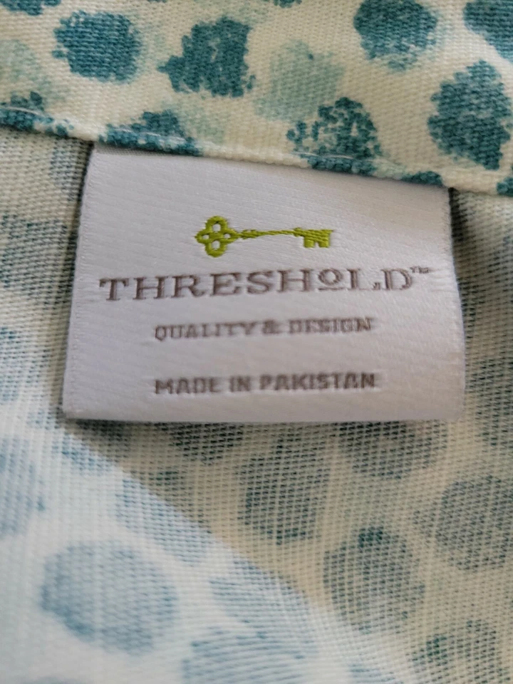 Juego de 2 cortinas de umbral blancas con puntos verdes usadas en excelente estado, poliéster, algodón Foto 3 de 4