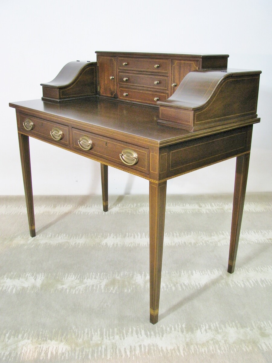 Vintage Kittinger "Old Dominion" Carlton House Style Mahogany Desk