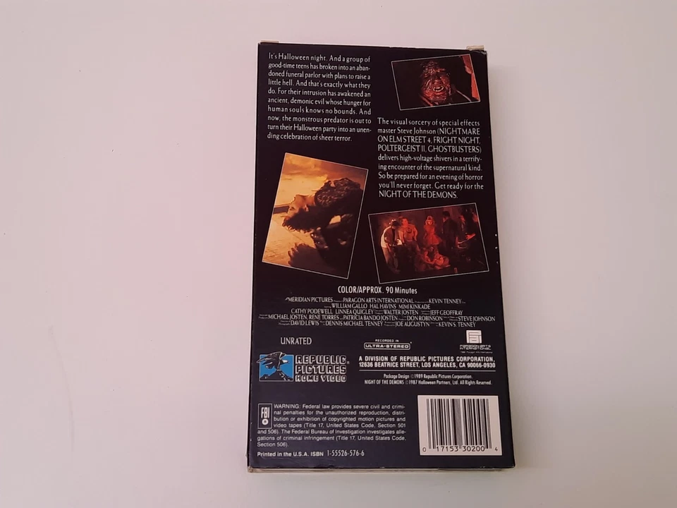 Night Of The Demons 1988 Uncut VHS USA NTSC Video Unrated Version Horror - Bild 2 von 4