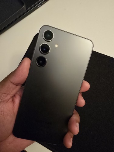 Samsung Galaxy S24+ Plus 5G 256GB Marble Gray Dual-SIM Smartphone Samsung Galaxy S24+ Plus 5G 256GB Marble Gray Dual-SIM Smartphone