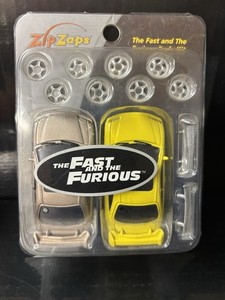 ZipZaps Micro RC RadioShack 1997 Toyota Supra Fast & Furious Oro - Con Garage X2