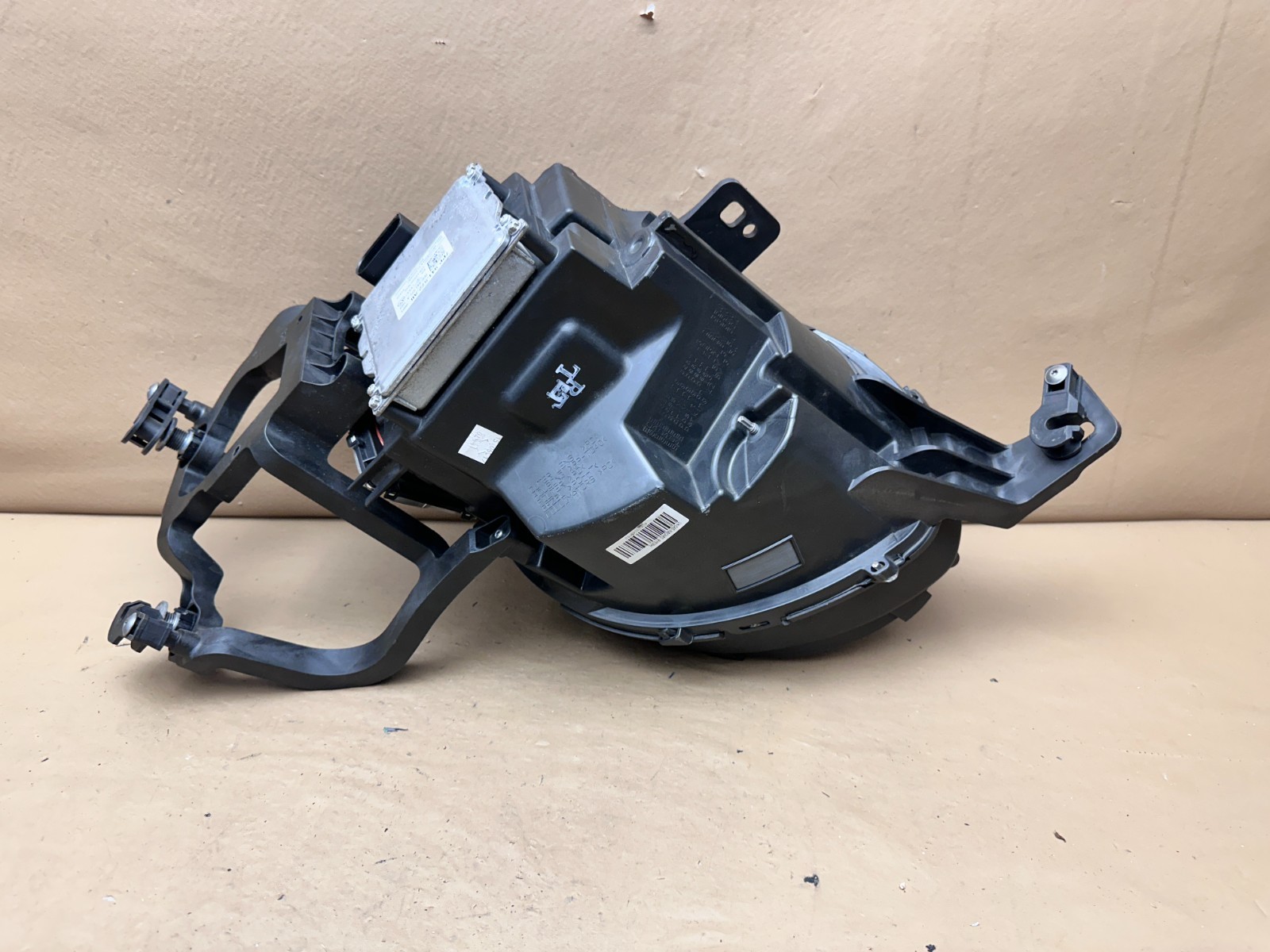 2017-2020 Bentley Bentayga Headlight LED Left Driver LH Side OEM 36A.941.005.H