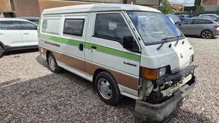 2001 Mitsubishi L300 Camper Van