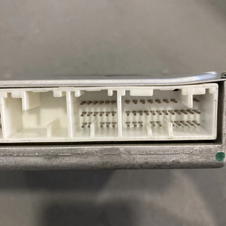 Honda Fit 2008 ECU/ECM 37820-RME-A17 Foto 3 de 4