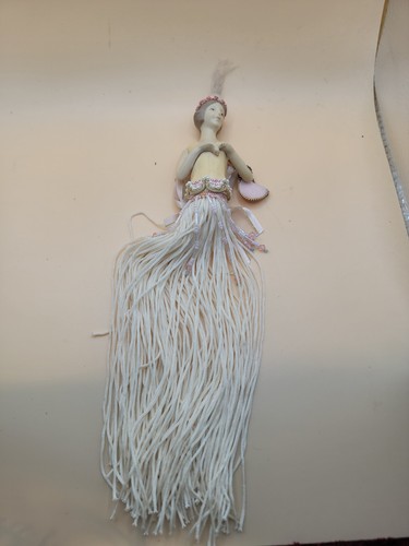 Victorian TASSEL DOLL Putting on the Ritz fringe beads purse Vtg 2001 Hanger