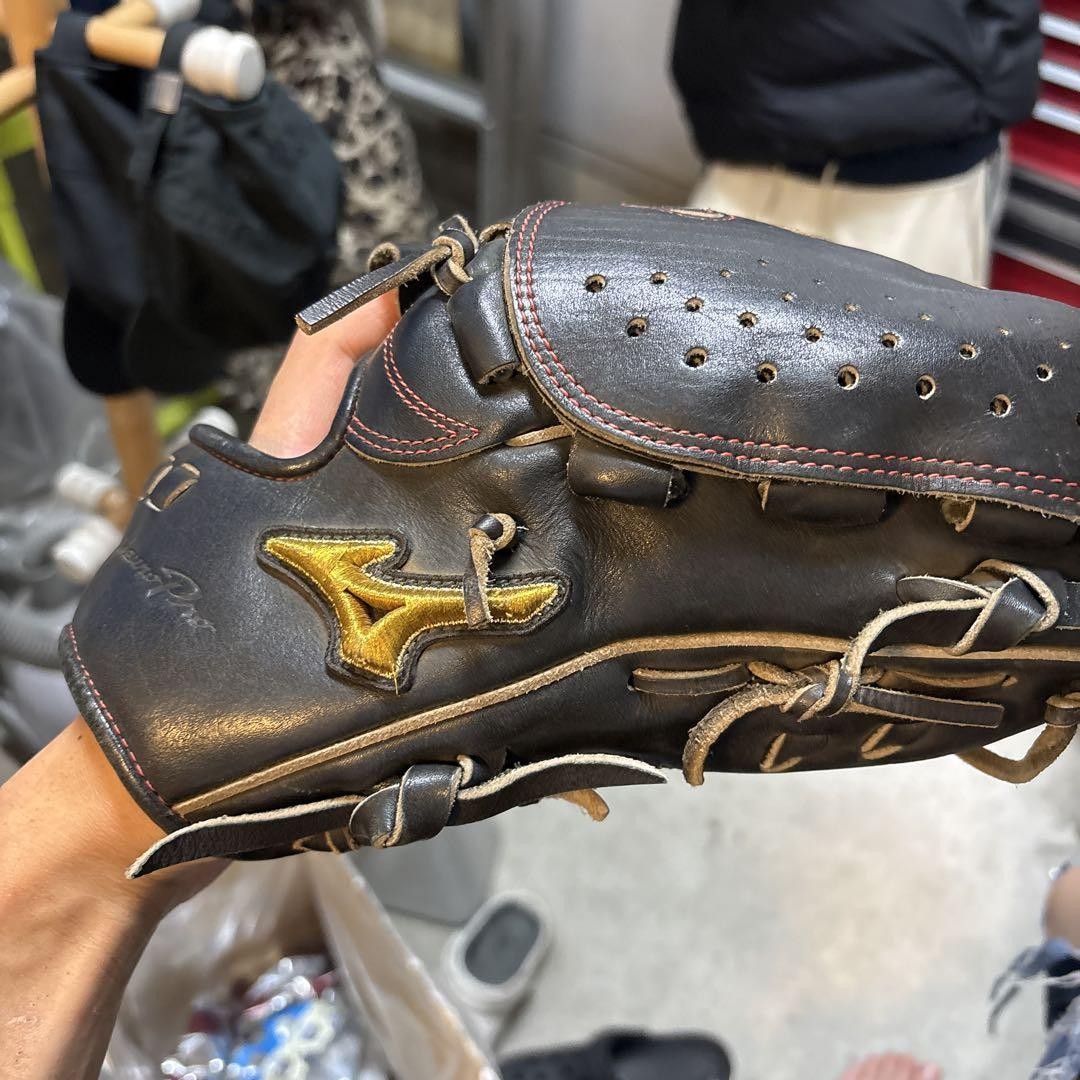 Mizuno Pro 黒 レザーグローブ Mizuno Pro 黒 レザーグローブ 右投げ用
