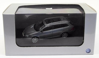 Autoart Maßstab 1:43 Modellauto 25218A - 2007 VW Golf Variant - platingrau