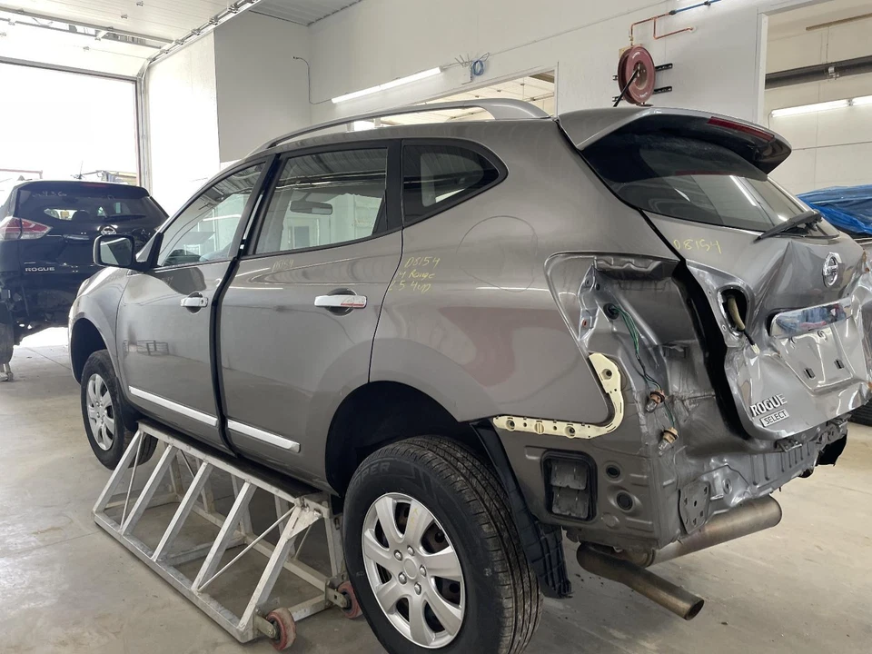 Used Front Left Seat Belt Front fits: 2014 Nissan Rogue bucket driver retractor Foto 2 de 4