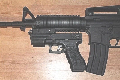 Montage RIS Adapter für Cyma CM127 (Softair/Airsoft Zubehör )