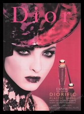 Anuncio publicitario impreso Dior años 90 1999 cosméticos Diorific Dare to Wear