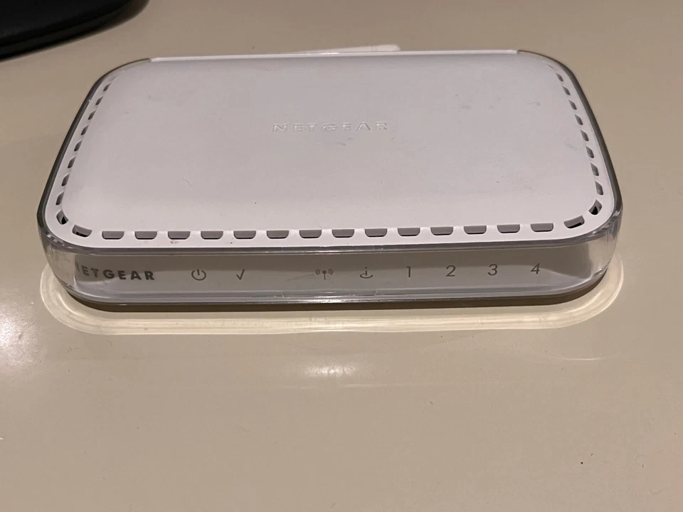 NETGEAR WGR614 54 Mbps 4-Port 100 Mbps Verkabelt Router (WGR614v7)