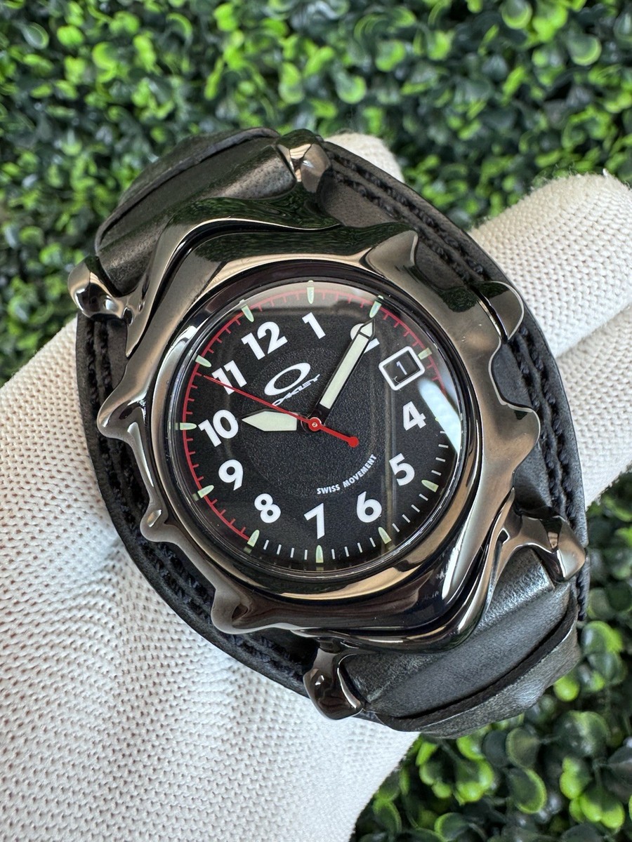 🇨🇦 Oakley Saddleback Stealth Black 10-174 collectible watch | eBay