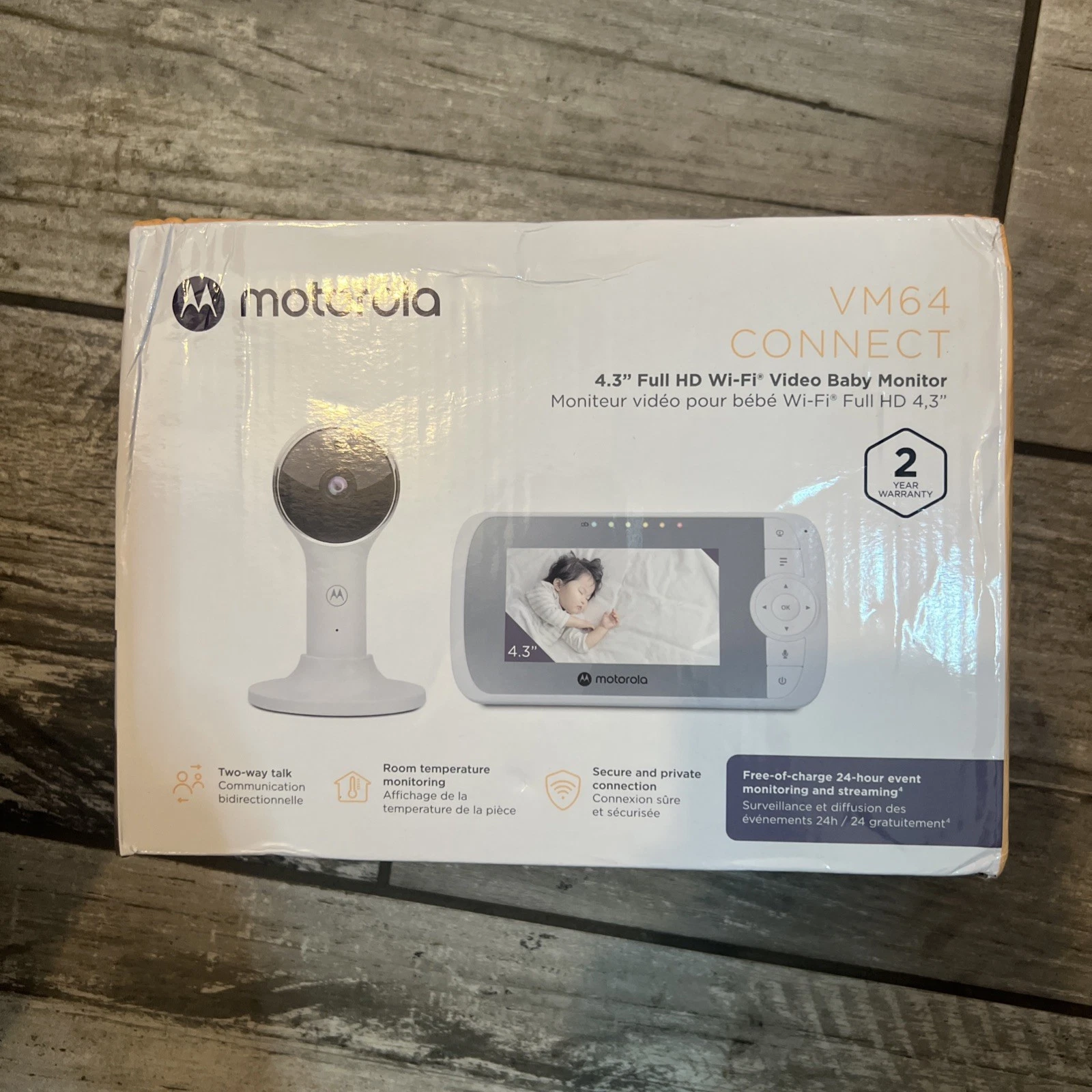 Motorola VM64 Connect 4.3” Full HD Wi-Fi Video Baby Monitor - White.