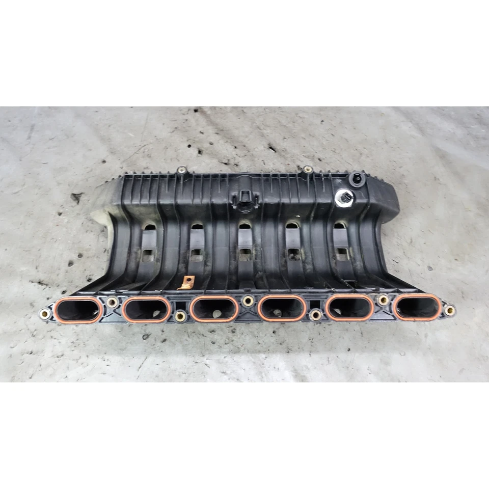Damaged 1992-1995 E36 325i E34 M50 S50 Factory Intake Manifold Plenum OBD1 OEM - Image 4 of 4