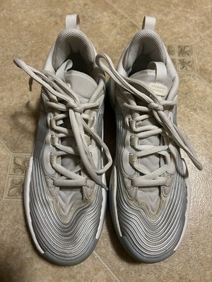 Adidas Light Strike Ladies 8 1/2 Basketball Sneakers